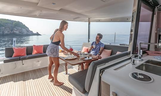 Catamarã de luxo Fountaine Pajot Isla 40