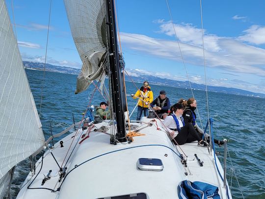 Iate à vela Tripp 43 Cruiser Racer na Baía de São Francisco