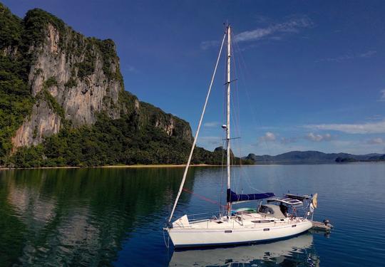 Private Sailing Cruise in El Nido