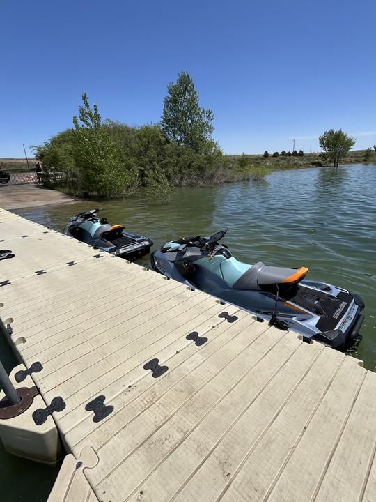 Par de motos acuáticas Sea-Doo GTI SE 130 2023 en alquiler en Loveland, Colorado