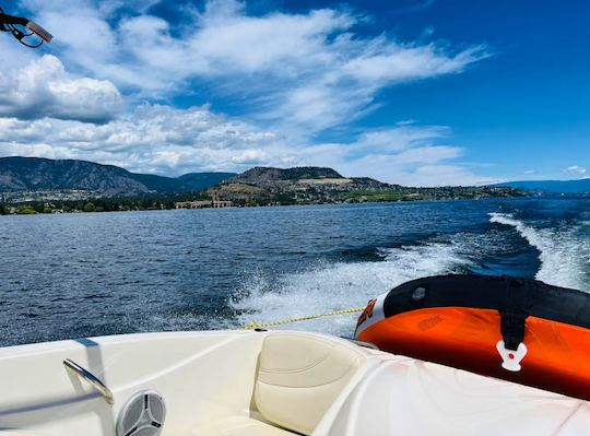 Maxum Bowrider for rent on Okanagan Lake