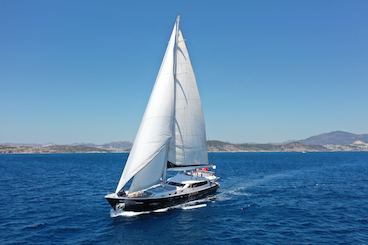 Goélette à voile luxueuse de 38 mètres - Explorez Bodrum avec style !