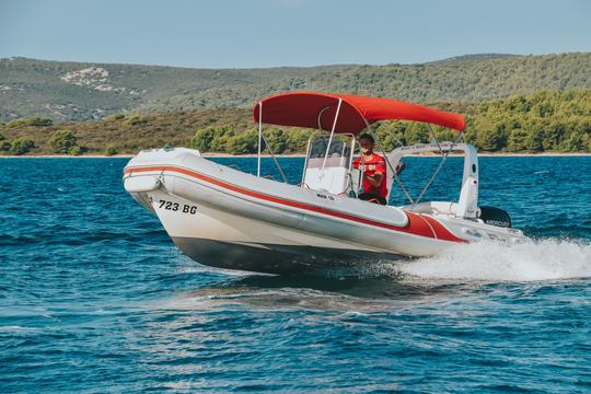 Mar.co Twenty RIB con motor de 150 CV en Sveti Filip i Jakov