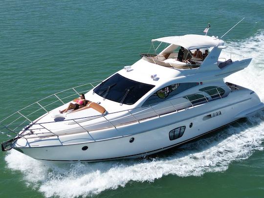 APROVEITE MIAMI em 57 pés Azimut Fly Yacht!