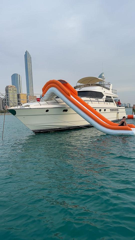 Disfrute del lujo en alta mar en Abu Dabi con el Princess Yacht