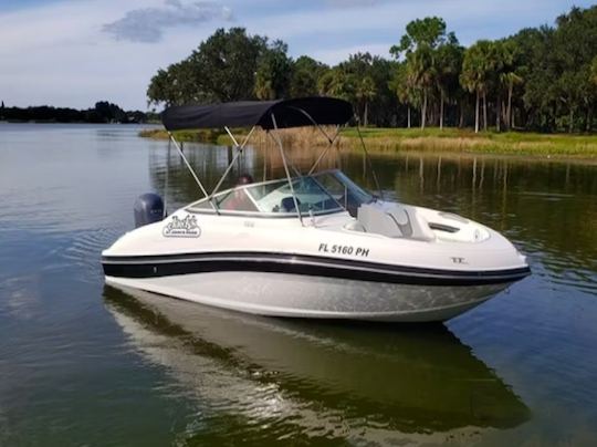 Rinker PREMIUM de 20 pés/Johns Pass/150 Yamaha