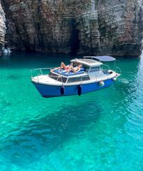 Cabin cruiser à louer à Budva