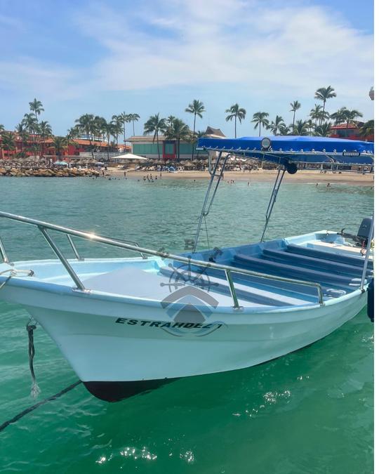 PASEOS EN BARCO EN PUERTO VALLARTA A BORDO DE ESTA «PANGA» 