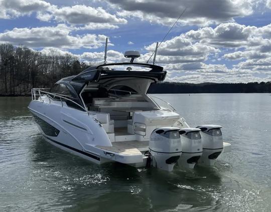 Yacht à moteur Schafer 40 pour une croisière sur les îles Palomino ou Icacos