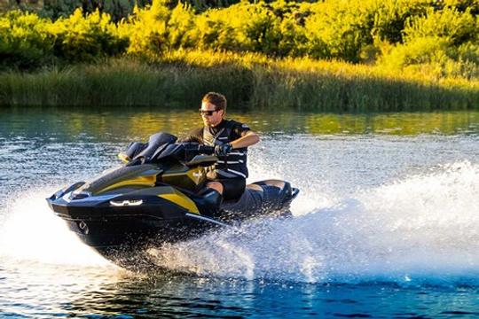 2022 Kawasaki 310 Jet Ski for rent 