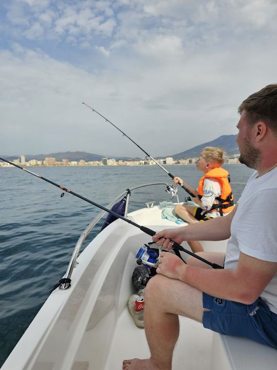 4 Hours of Amazing Fishing in Fuengirola, Andalucía