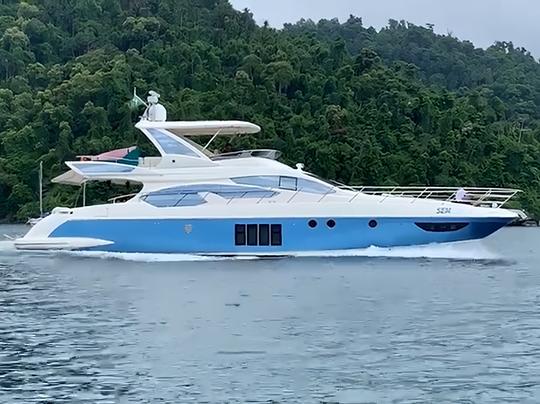 Azimut 64 em Paraty, Brasil