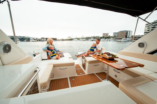 40ft Catalina Luxury Yacht Charter In Catalina, California