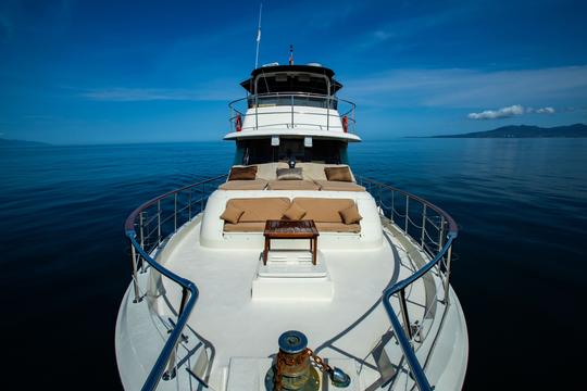 FLORERO| Hatteras 48 ft Classic and Beautiful.