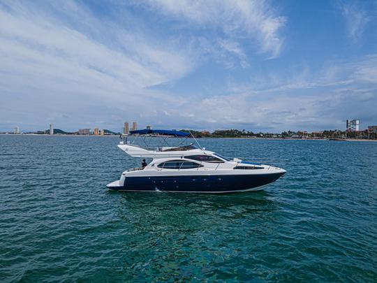 AZIMUT 50FT LUXURY YACHT CHARTER