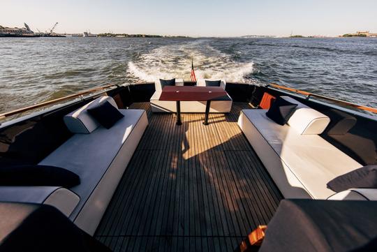 Private Yacht | Epitome of NYC Luxury | FiDi Manhattan| January Availability