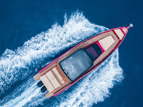 Alquiler de barco Red Thunder en Santa Eulalia