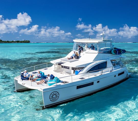 Bahamas All Inclusive Luxury Day & Overnight Charter 51' Leopard Power Catamaran