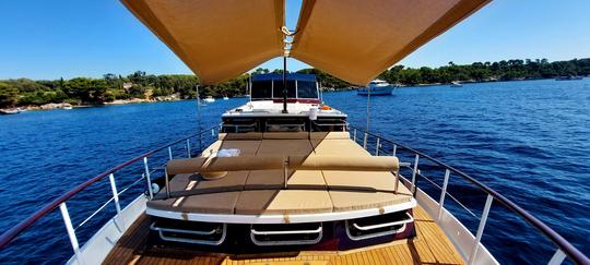 Alquiler del yate Super Van Craft 1600 Dolce Vita a motor en la Costa Azul, Francia