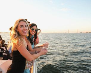 Mermaid Monday Sunset Sail Tickets – Ladies' Night Discounts & Bar Specials