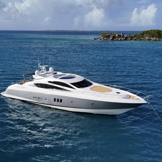 Méga-yacht Sunseeker Predator de 82 pieds ! ! !