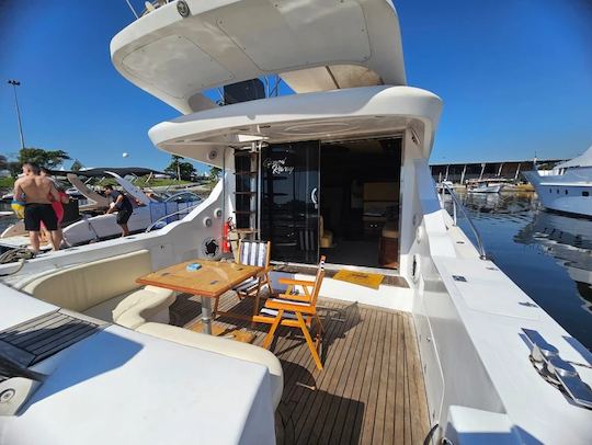 Alquiler de yate a motor Ocean Pro Flybridge de 50 pies en Río de Janeiro, Brasil