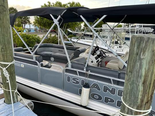 22ft Hurricane Pontoon Rental in Punta Gorda, Florida