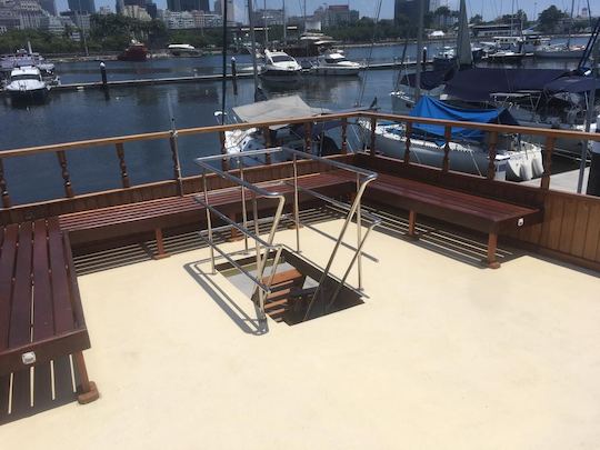 Schooner 40ft (Partyboat 01) in RIo de Janeiro - Brazil