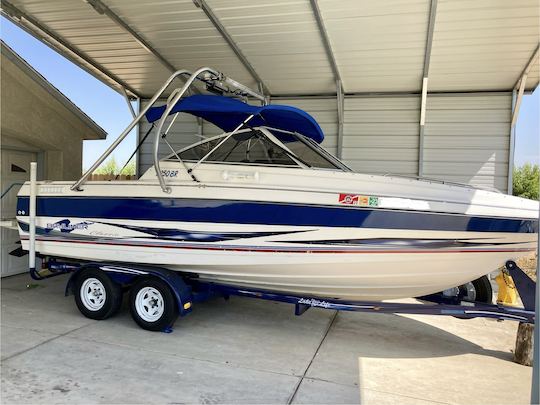 22’ Spacious Open Bow Family Boat for Fresno, Ca. 