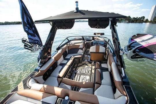 Surfing, Cruising, fun! 2023 Centurion RI230 on MN Lakes