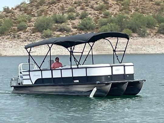 15 Passengers Bentley Tritoon with 250 Hp Motor at Lake Pleasant