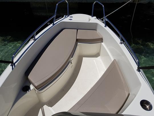 Rent boat B450 'Theia' (4p) without licence in Palma, Spain