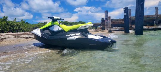 Jet Ski Sea-Doo Spark 2023