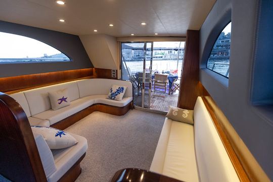 Yacht à moteur de luxe confortable de 57 pieds 