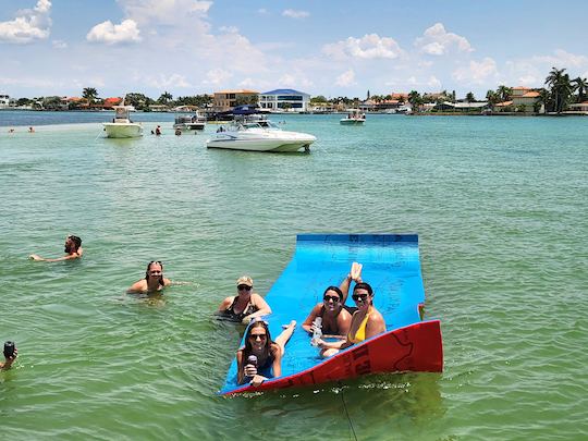 Barco capitaneado limpio, potente y divertido de 19 pies en alta mar con licencia USCG