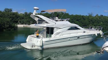 SeaRay 41 Fly Bridge Motor Yacht Charter #GMBSR43MS