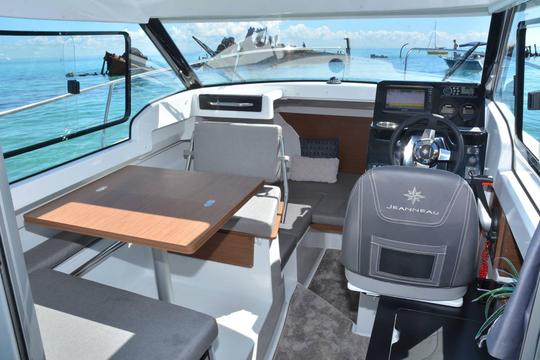 Jeanneau NC 695 Sport en alquiler en Des Moines