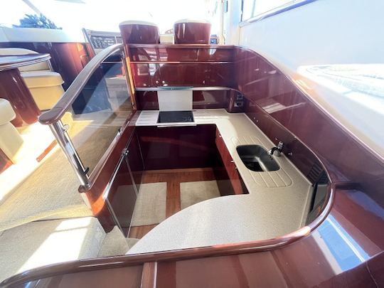 Le plus grand yacht de Washington | 4500$, 4 heures tout compris | Yacht Viking Flybridge de 65 pieds