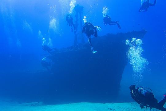 Dive Boat in Mauritius