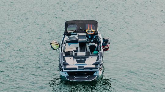 Supreme S220 Atx Wake Elite Surf Boat on Lake Travis!