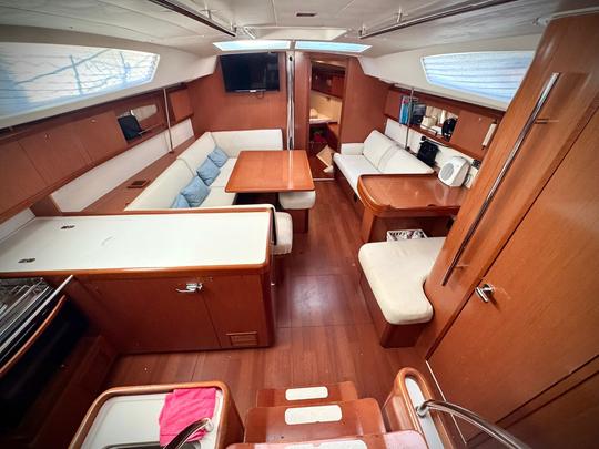 WIND - Beneteau 46 OCEANIS (3 Cabin 2 Wc)