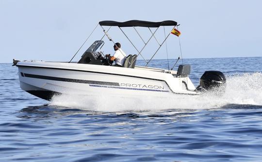 Protagon 600 Boat Rental Altea, Spain