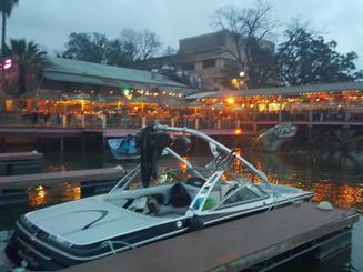 Unforgettable Lake Time w/ family aboard the Top of the line Mastercraft X-Star 