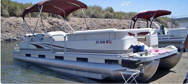 Bote de fiesta en pontón de 24 pies de largo en Lake Pleasant 