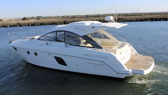 Luxury 2016 Beneteau 38FT 12PPL - Perfect Day on Miami waters!