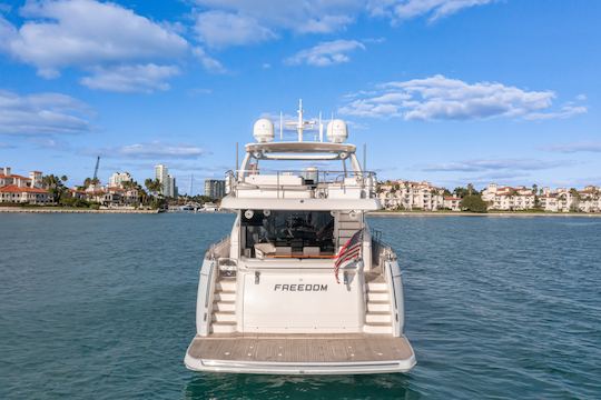 Sleek 88 Princess Yacht (con jacuzzi)