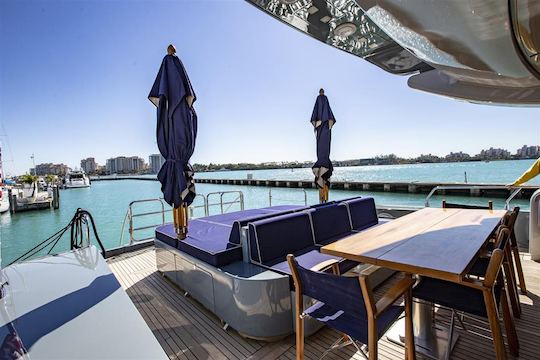 101' Luxury Jet Yacht Charter in Marina del Rey, California