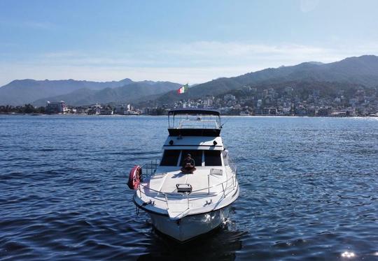 Classic Storebro 50ft Yacht for your Adventure in Puerto Vallarta