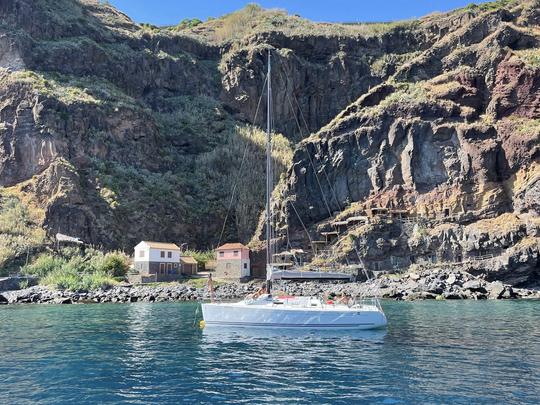 Passeios de barco privados na Madeira - Seja um local e desfrute da ilha à beira-mar