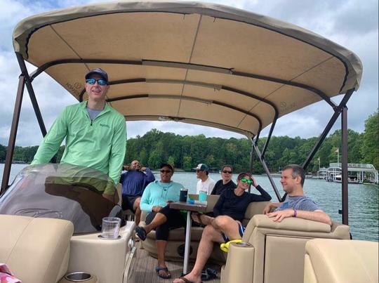 New Veranda Pontoon for rent on Lake Lanier